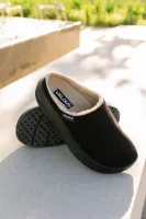 Velous_Timberline_Clog_Zwart_7